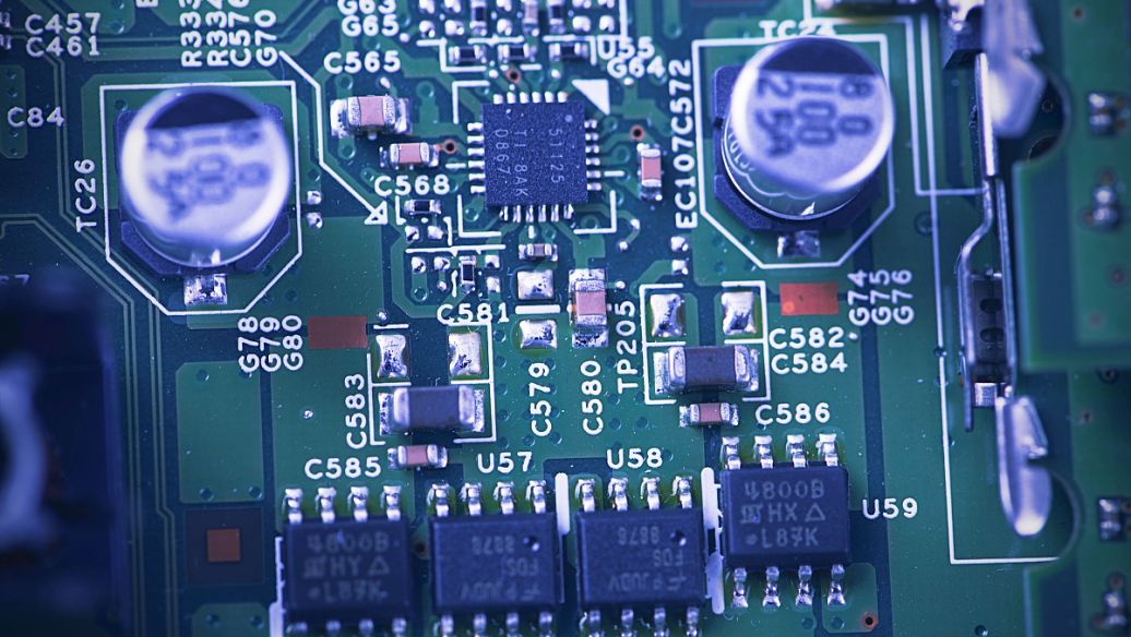 線路板退膜出現(xiàn)泡沫是什么原因？可以使用消泡劑嗎？